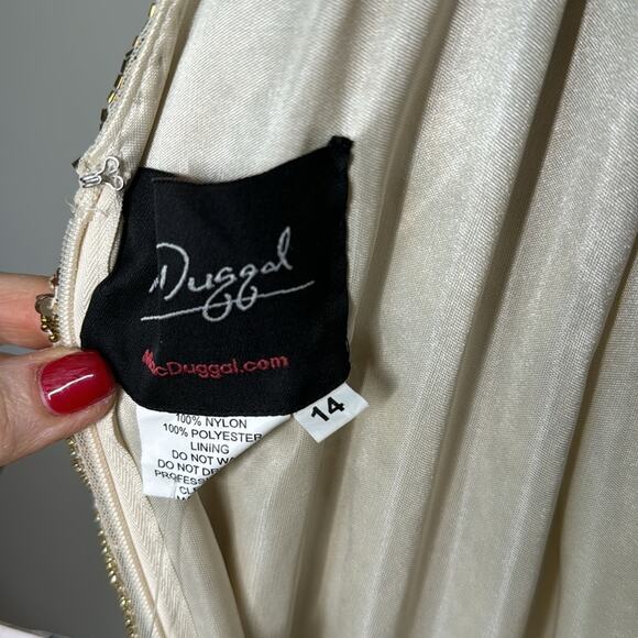 NWT MAC DUGGAL Nude Gold Beaded Embellished Leaf Evening Gown Women’s - Picture 4 of 16